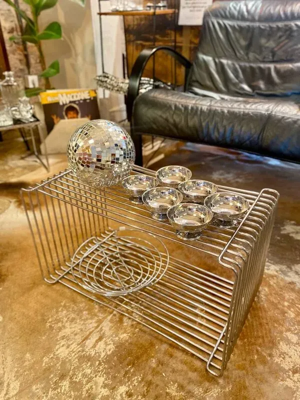 Illustration numéro 3 du produit Casier métallique Pantonova par Verner Panton pour Fritz Hansen