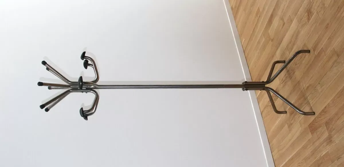 Illustration numéro 3 du produit Portemanteau vintage industriel années 70