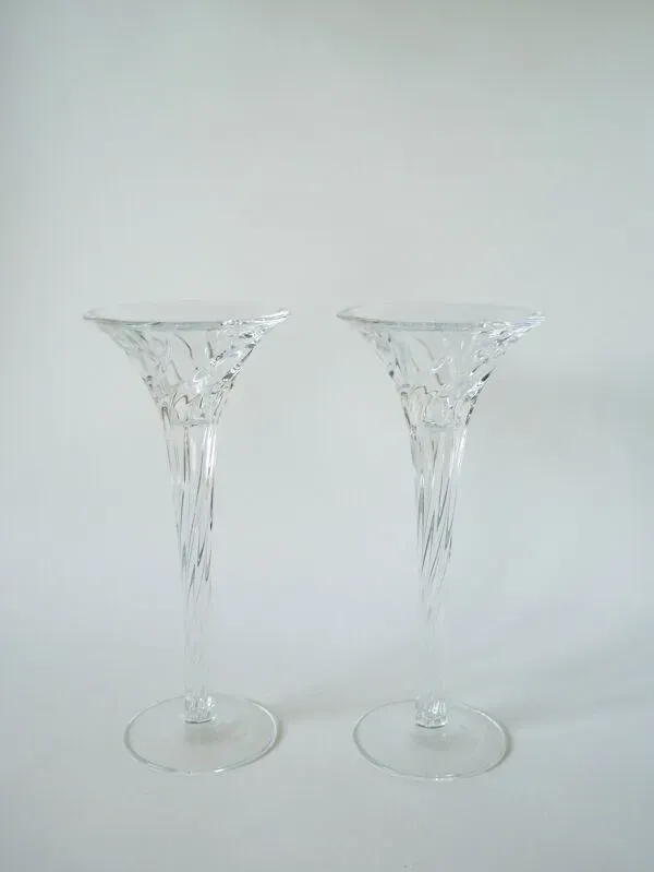 Illustration numéro 3 du produit Paire de bougeoirs en cristal Swirl signés J&G Durand, 1950