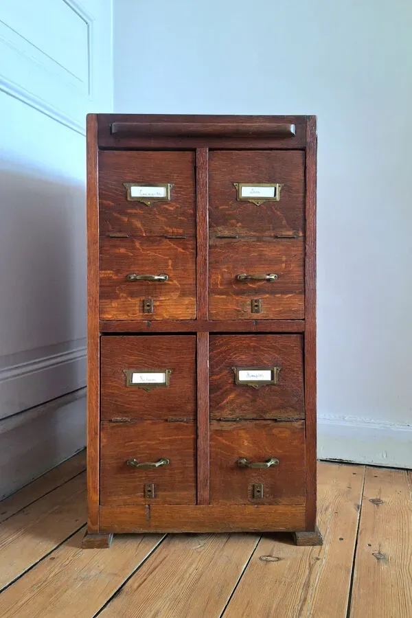 Illustration numéro 3 du produit Meuble de métier vintage, secrétaire ancien