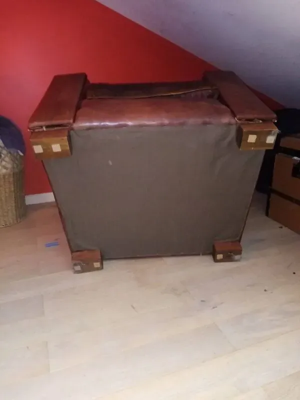 Illustration numéro 3 du produit Fauteuil club carre