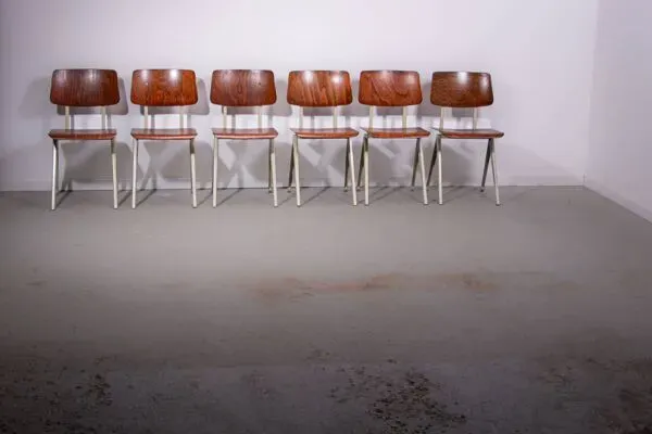 Illustration numéro 3 du produit Chaise S16 par Galvanitas. Environ 1970.