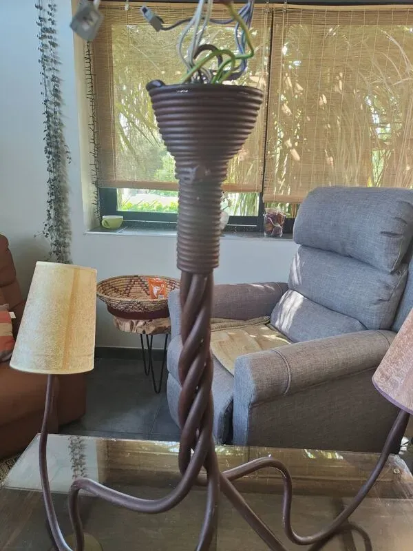 Illustration numéro 3 du produit Lustre industriel