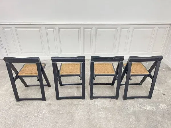 Illustration numéro 3 du produit 4 chaises vintage pliantes en bois et cannage