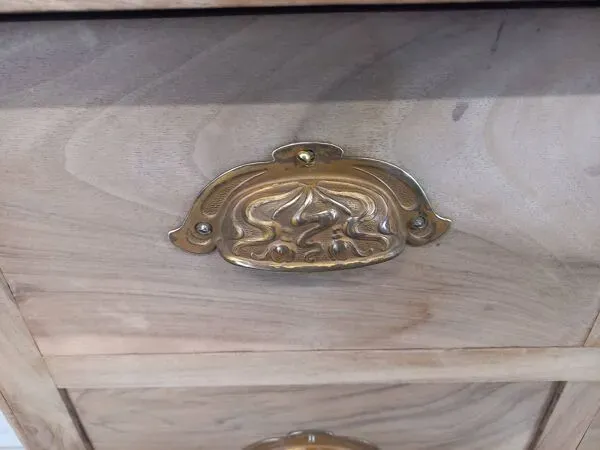 Illustration numéro 3 du produit Meuble de métier à tiroirs