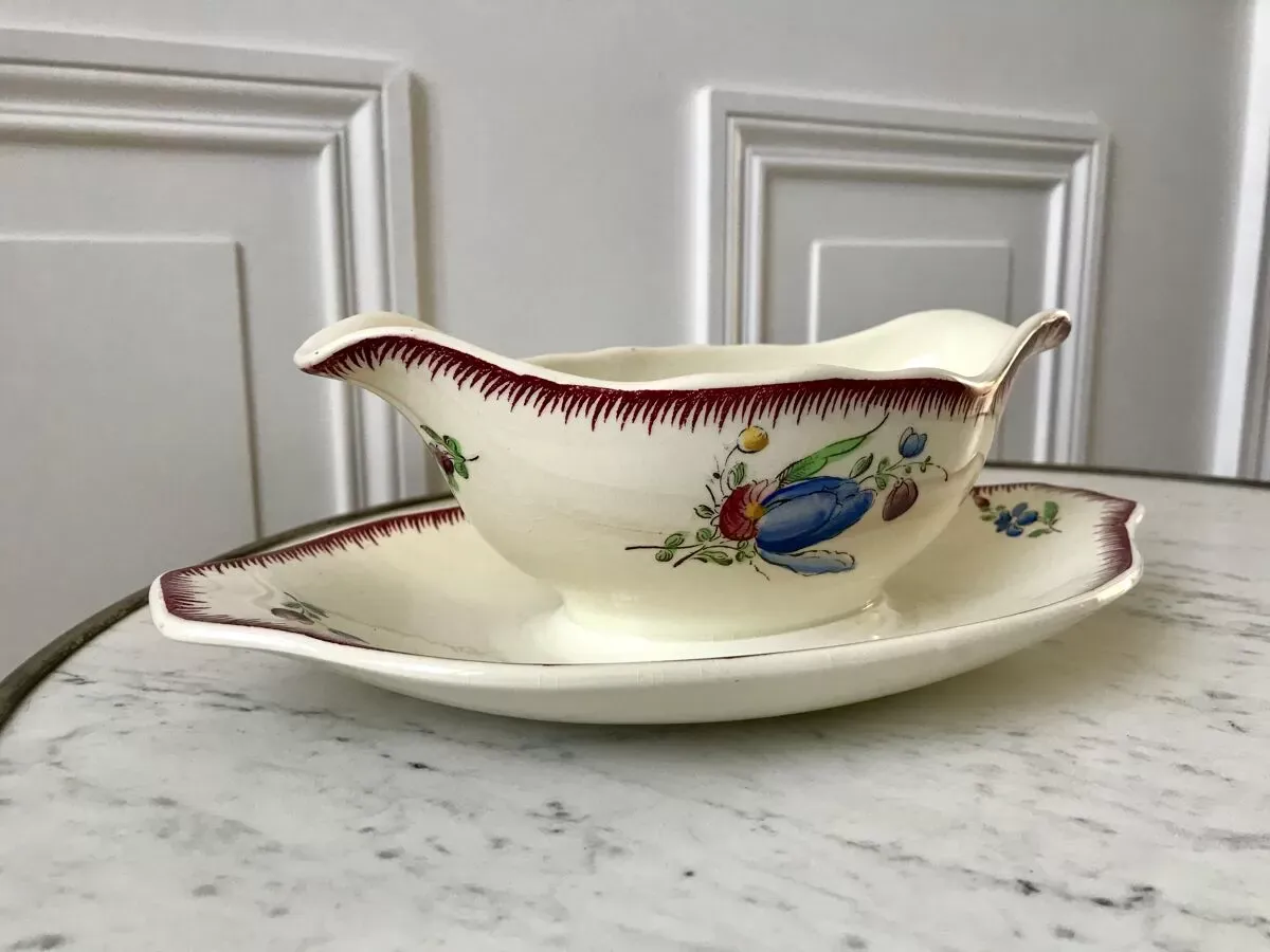 Illustration numéro 3 du produit Saucière Villeroy & Boch La Louvière fabrication belge en Terre de Fer début XXème