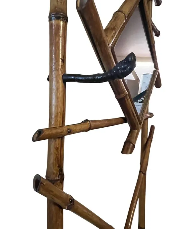 Illustration numéro 3 du produit Art déco, vestiaire porte manteaux bambou miroir losange vers 1930