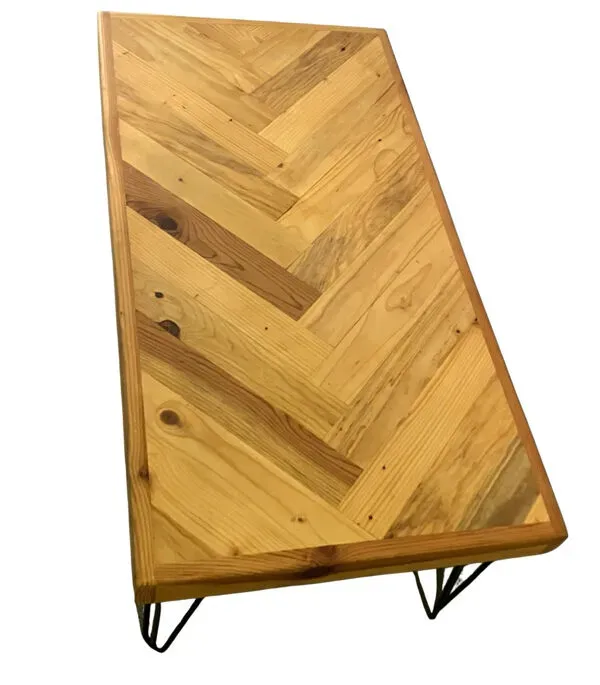 Illustration numéro 3 du produit Table basse artisanale design industriel