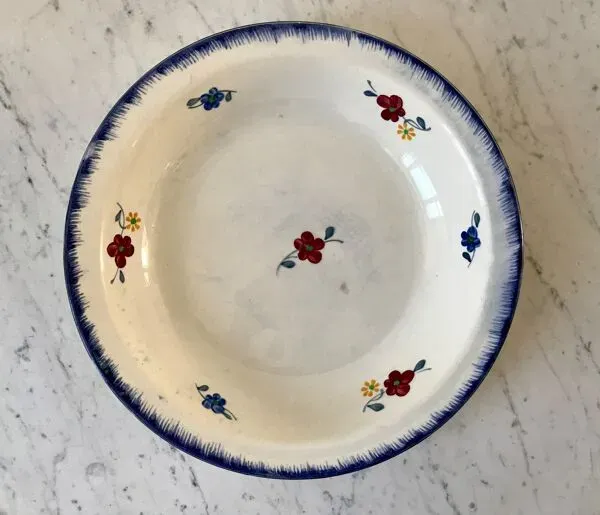 Illustration numéro 3 du produit Plat creux digoin sarreguemines modèle ''mary lou'' années 40