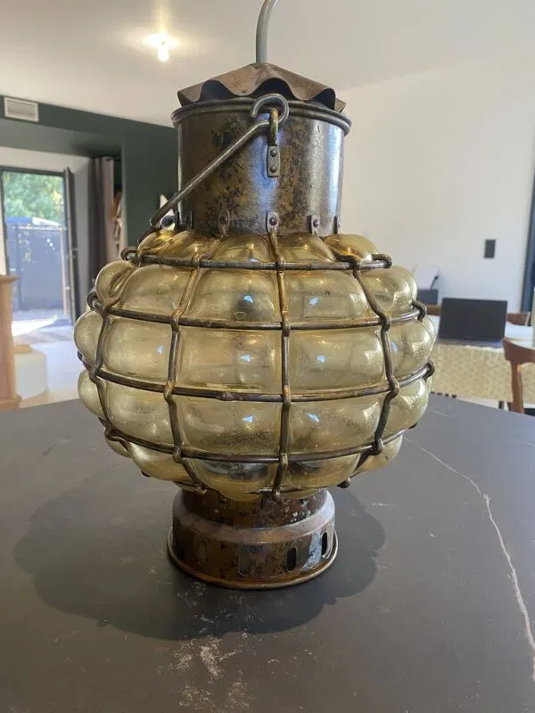 Illustration numéro 3 du produit Lampe ancienne Ankerlift en verre ambré et laiton patiné