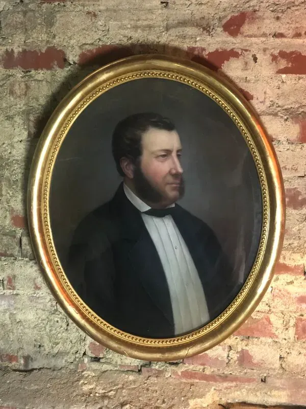 Illustration numéro 3 du produit Pastel sur papier ''Homme aux favoris'' signé, encadré sous verre 1862