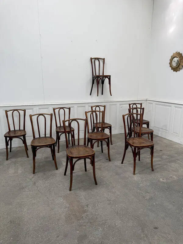 Illustration numéro 3 du produit 10 chaises bistrot Fischel, 1930