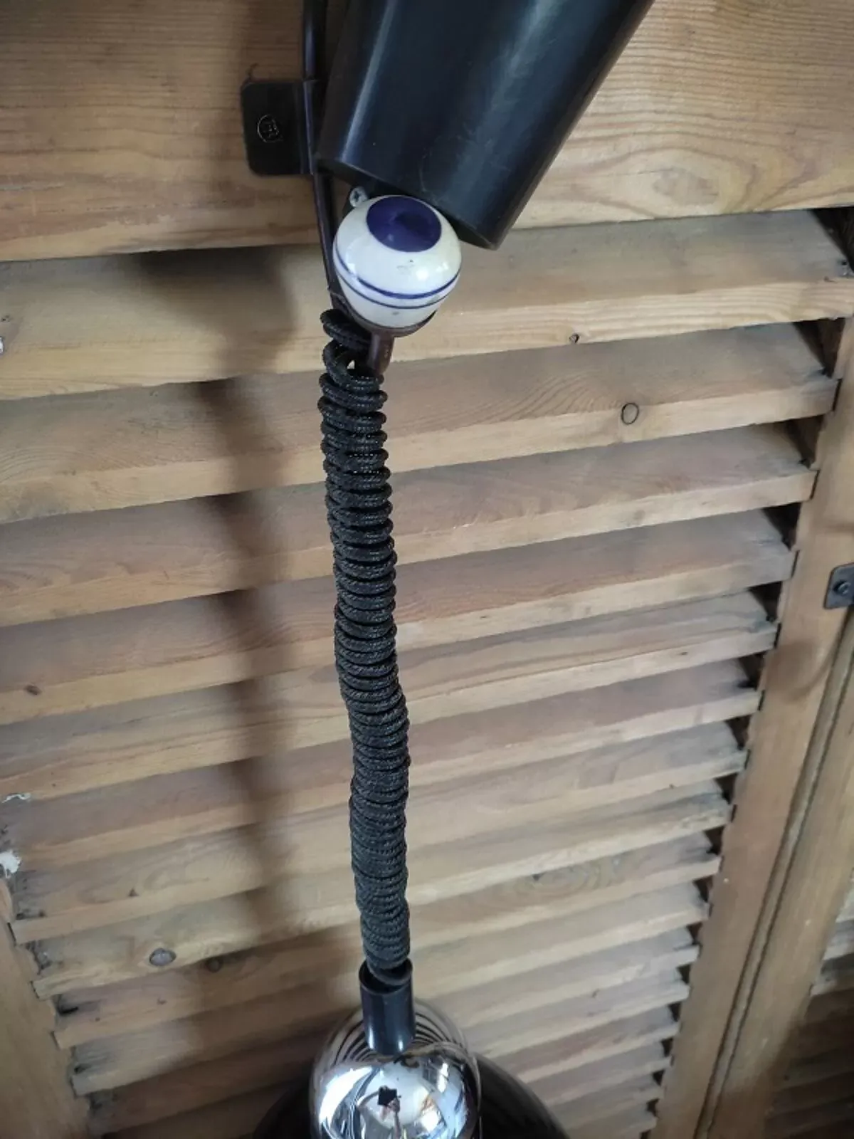 Illustration numéro 3 du produit Suspension réglable globe métal industriel ancien  dp 0522028