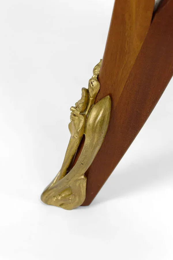 Illustration numéro 3 du produit Guéridon ''Olga'' par Louis Majorelle en acajou, France, circa 1900