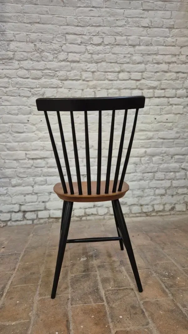 Illustration numéro 3 du produit Chaise bistrot type Fanett