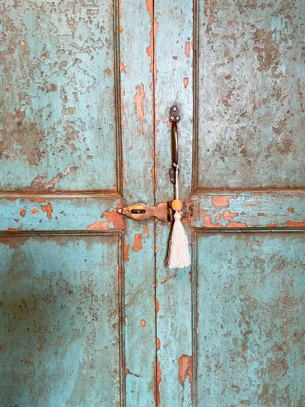 Illustration numéro 3 du produit Armoire Vintage Métal & Bois