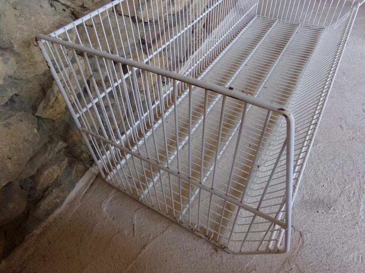 Illustration numéro 3 du produit Etagère d'épicerie en métal