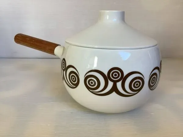 Illustration numéro 3 du produit Poêlon casserole design Edmund Saalfrank novum havanna Germany