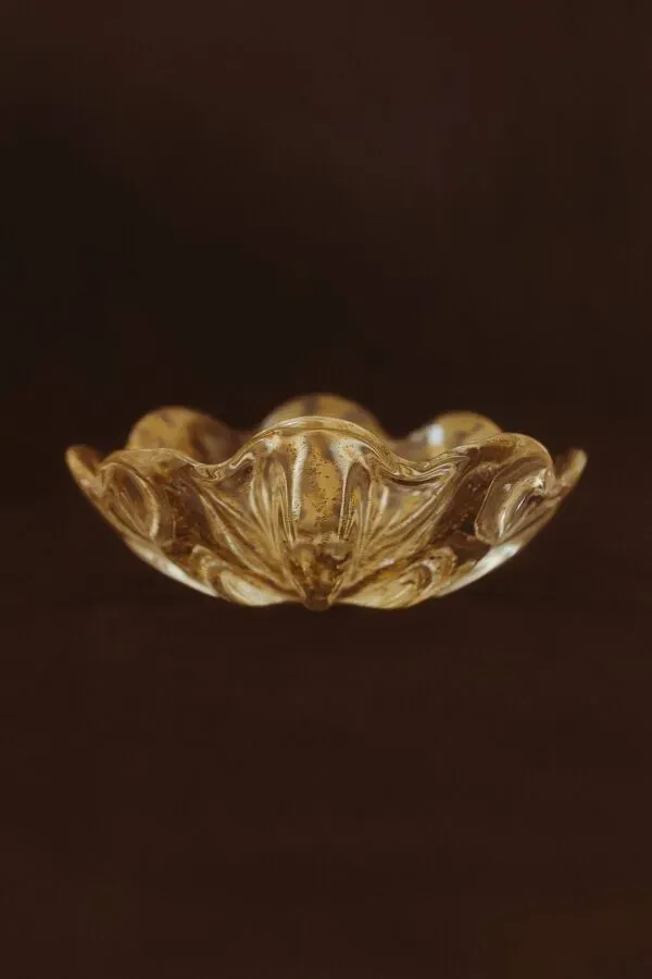 Illustration numéro 3 du produit Coupe en verre de Murano à poudre d’or, XXe siècle