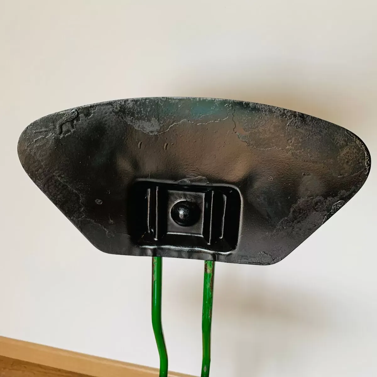 Illustration numéro 3 du produit Chaise Pivotante M42 par Henri Liber pour Flambo, 1930