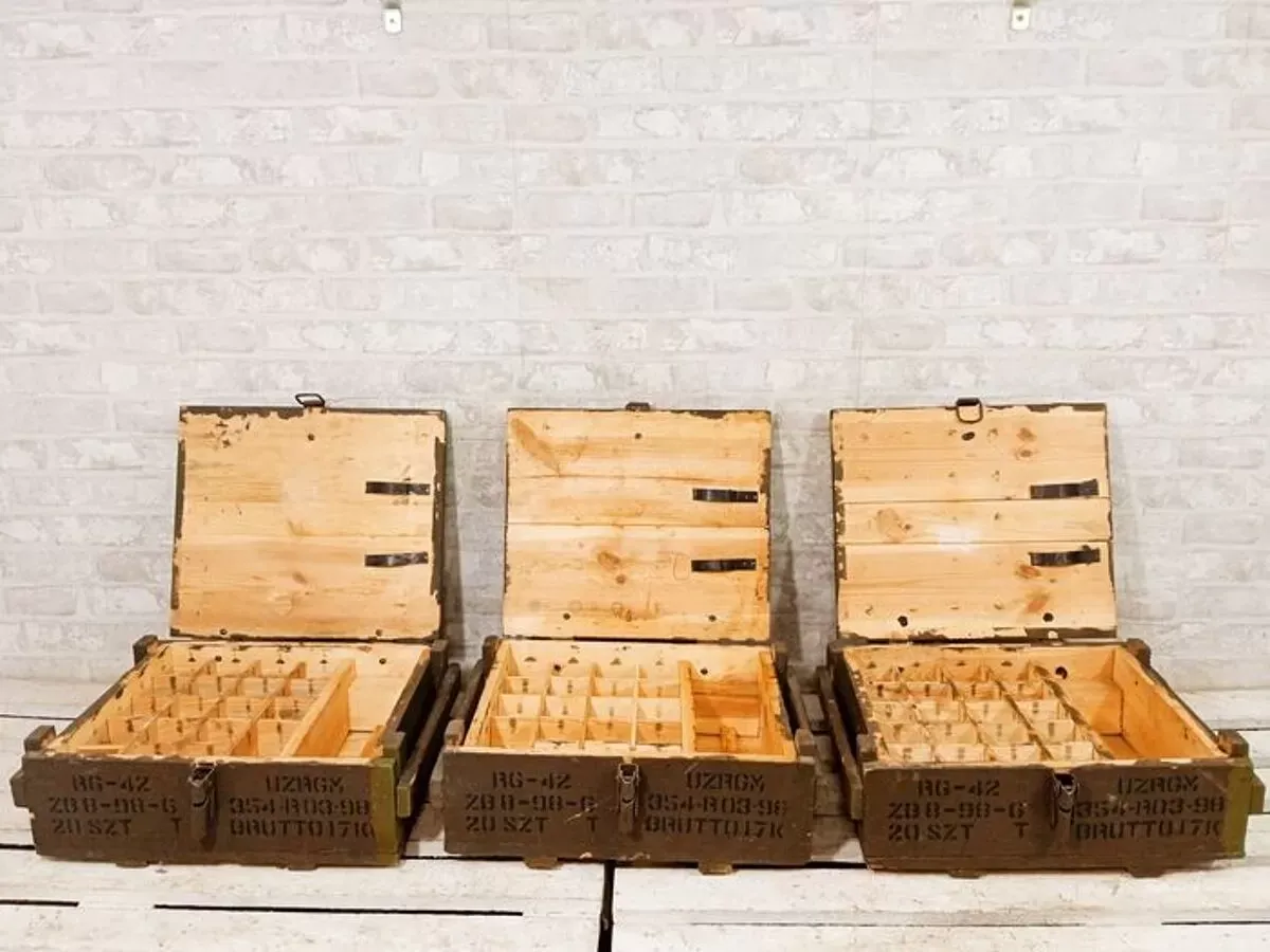 Illustration numéro 3 du produit 3 caisse industrielles