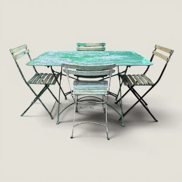 Illustration numéro 3 du produit Table et chaises bistrots guinguettes pliantes patine d’origine 1930