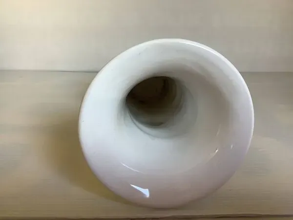 Illustration numéro 3 du produit Vase main année 70