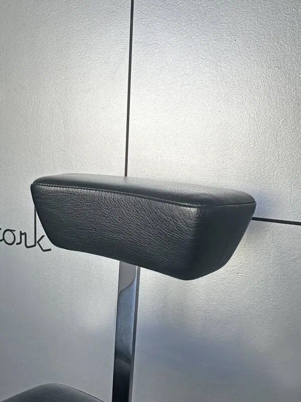 Illustration numéro 3 du produit Tabouret haut «Nelson Perch Stool» – George Nelson pour Vitra