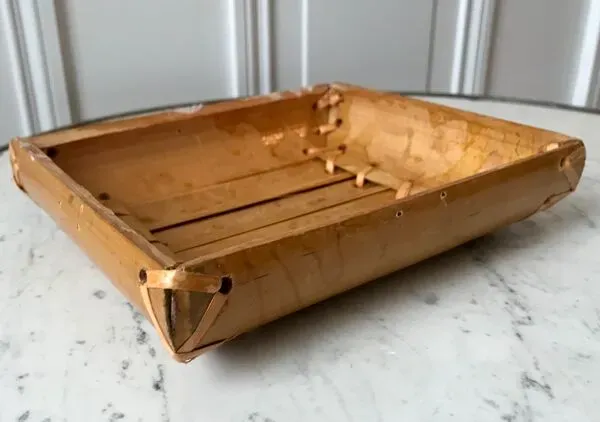 Illustration numéro 3 du produit Corbeille en bambou vintage