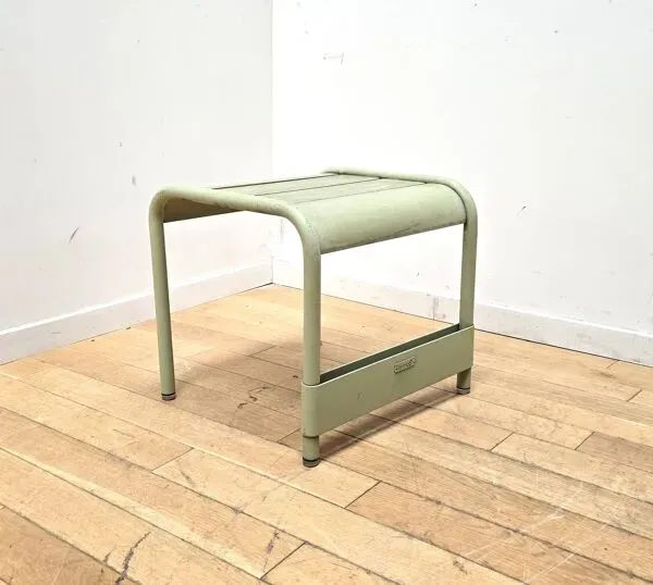 Illustration numéro 3 du produit Repose-pieds Luxembourg, Fermob