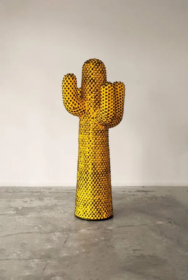 Illustration numéro 3 du produit Porte manteau sculpture Cactus de Drocco & Mello - Gufram