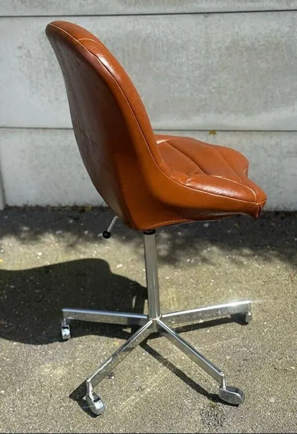 Illustration numéro 3 du produit Chaise de bureau Tritub vintage en simili-cuir marron