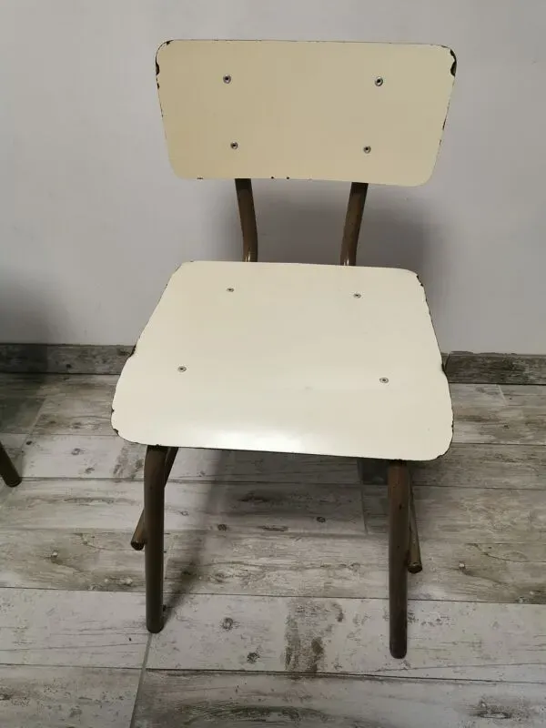 Illustration numéro 3 du produit Ensemble bureau et chaise d'écolier vintage, provenance espagne
