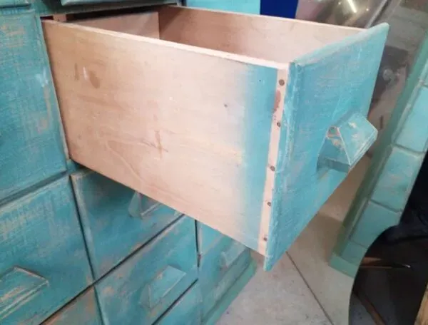 Illustration numéro 3 du produit Meuble 25 tiroirs