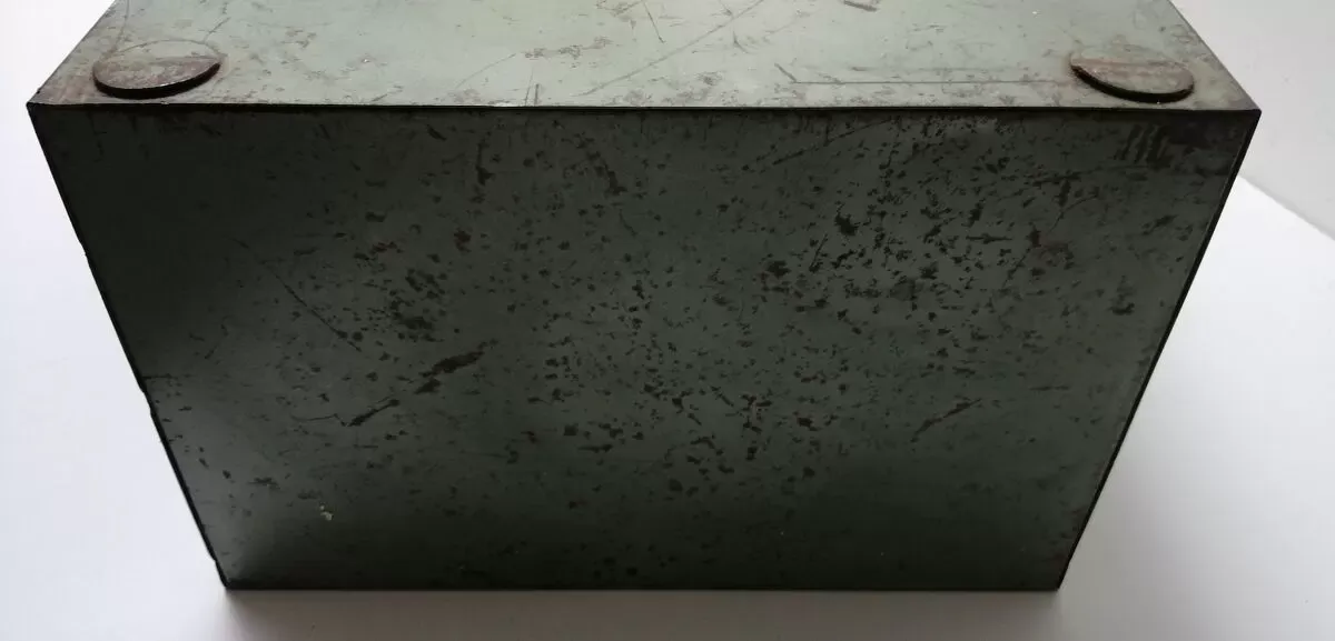 Illustration numéro 3 du produit Meuble industriel 2 tiroirs