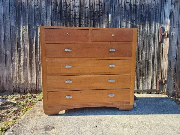 Illustration numéro 3 du produit Meuble de métier