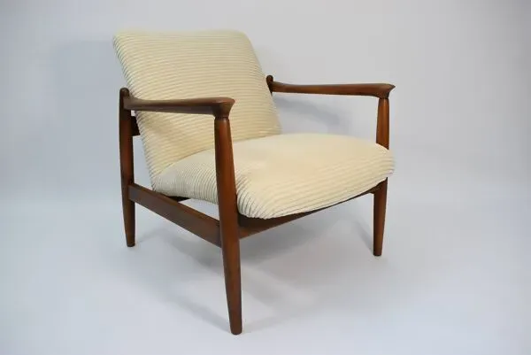 Illustration numéro 3 du produit Fauteuil vintage entièrement restauré par E.Homa, années 60, cordon beige