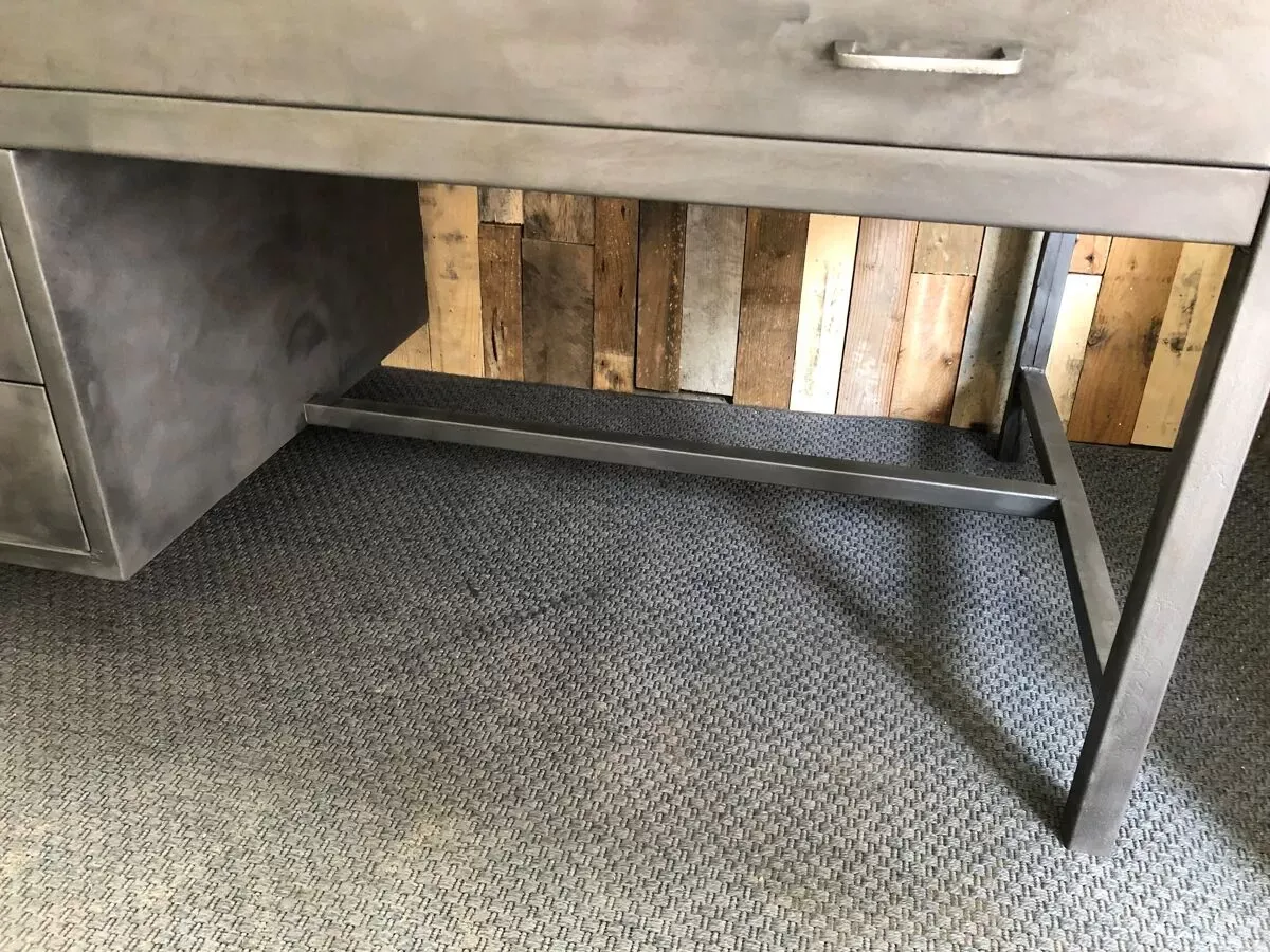 Illustration numéro 3 du produit Bureau meuble de métier industriel métallique