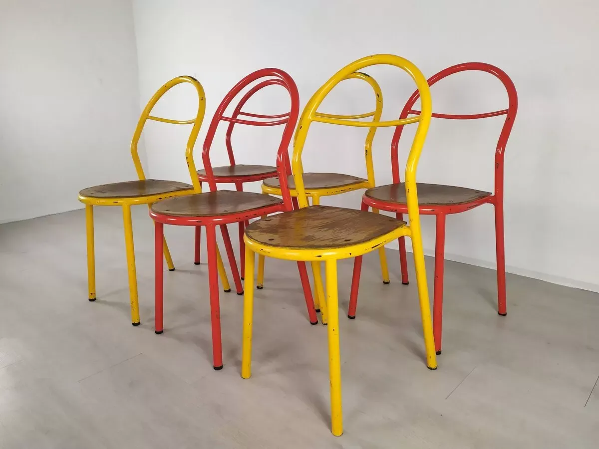 Illustration numéro 3 du produit 6 chaises industrielles par Mobilor