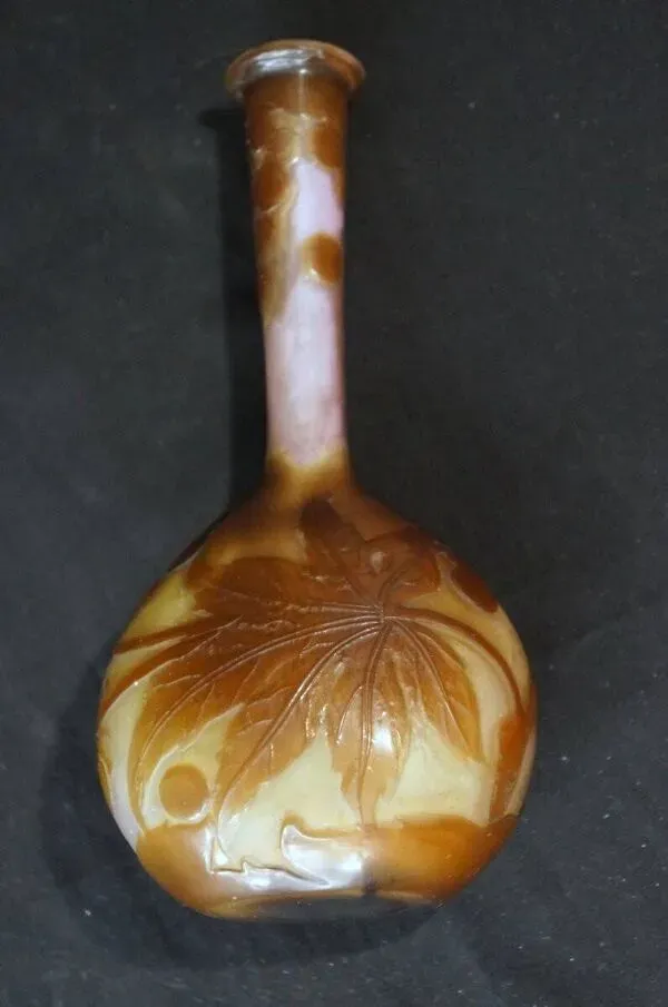 Illustration numéro 3 du produit Vase Émile Gallé Art Nouveau vers 1895–1904