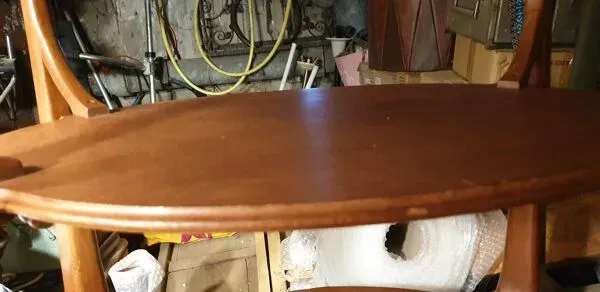 Illustration numéro 3 du produit Table à thé époque art nouveau en accajou massif