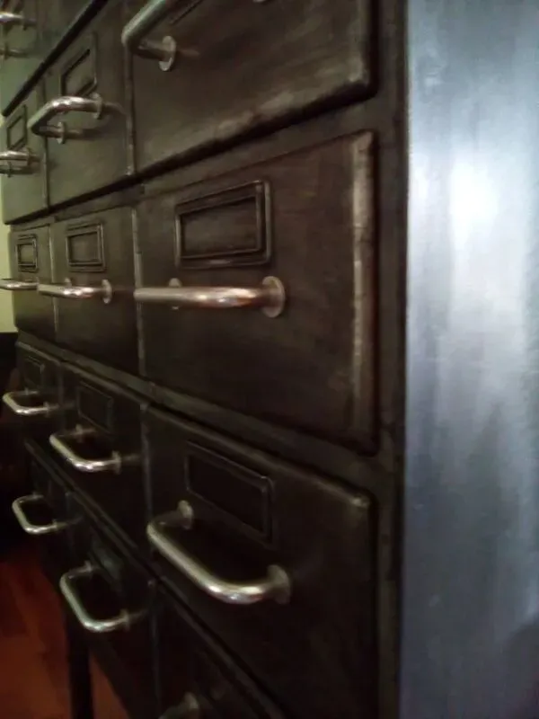 Illustration numéro 3 du produit Meuble Flambo 15tiroirs