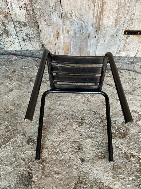 Illustration numéro 3 du produit Chaise industrielle bistrot style tolix métal noir vintage