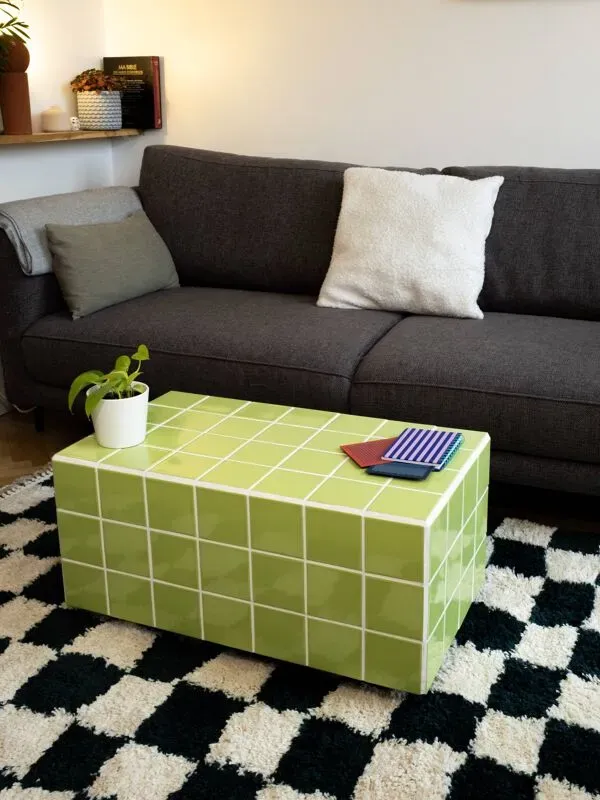 Illustration numéro 3 du produit Table basse en carreaux de céramique vert lime brillant Fait-main à Paris