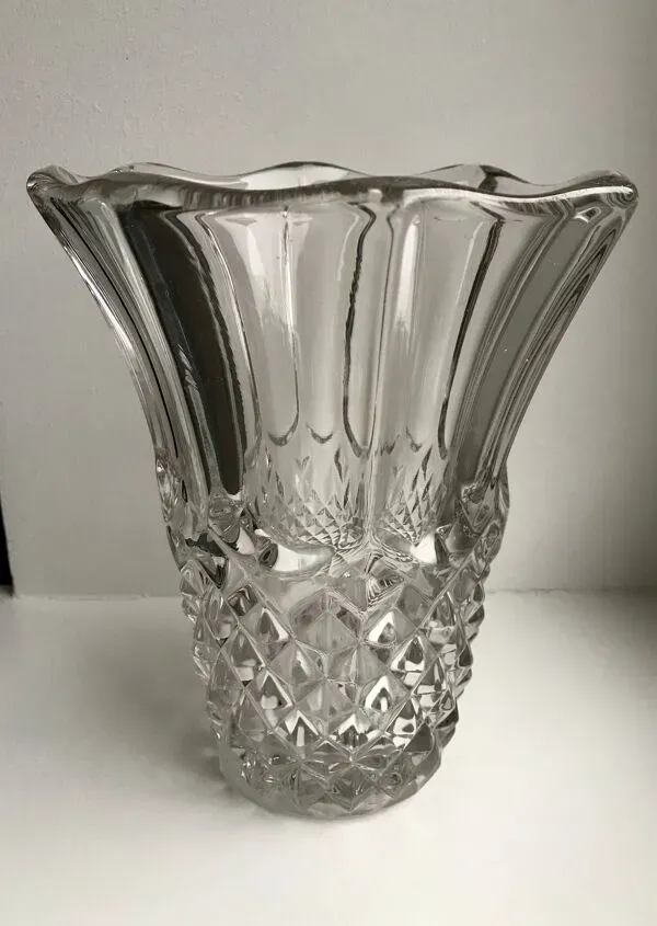 Illustration numéro 3 du produit Vase en cristal années 30-40
