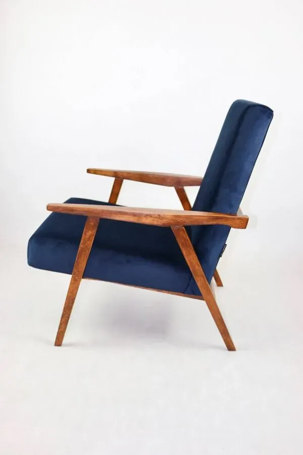 Illustration numéro 3 du produit Fauteuil loft vintage années 1970 en velours bleu marine - 2 exemplaires disponibles