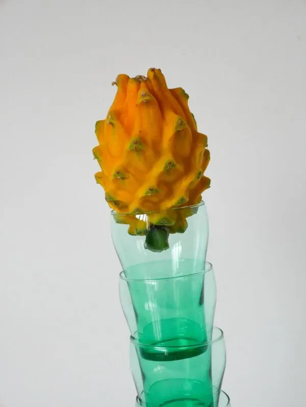 Illustration numéro 3 du produit Lot de 4 verres en verre vert 1970