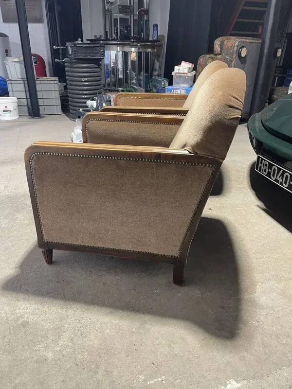 Illustration numéro 3 du produit Paire de fauteuils Art Déco'', ''Velours taupe'', ''Années 30 / 40'', ''Styl
