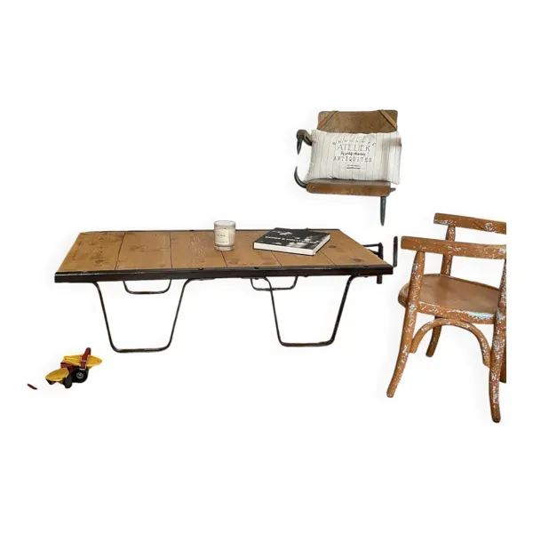 Illustration numéro 3 du produit Table basse type palette SNCF