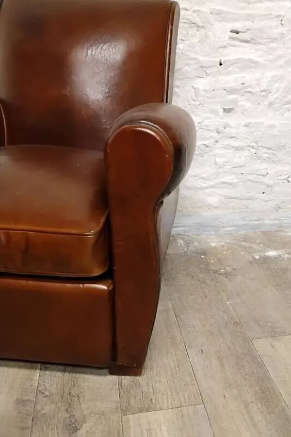 Illustration numéro 3 du produit Fauteuil club dossier droit